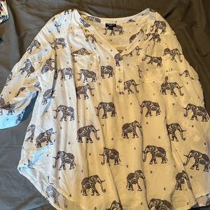 Torrid top. Torrid size 2= size 18/20 20$ or 2/30$